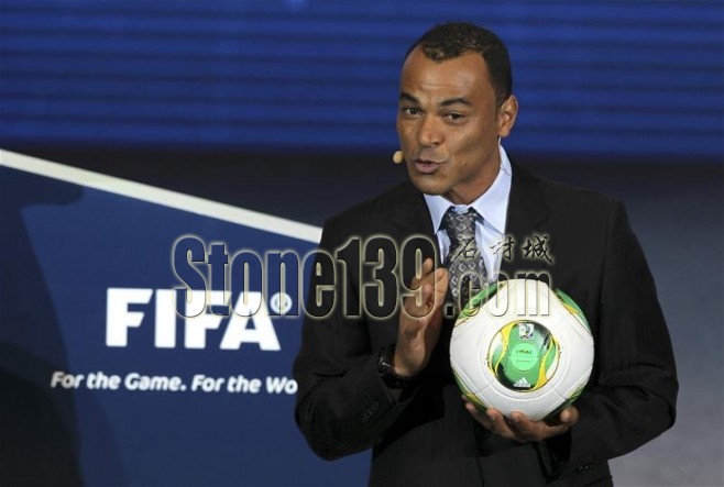 喜歡足球的石材朋友2014廈門展會可以看“卡福”了