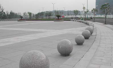 廣場擋車用的圓球石材