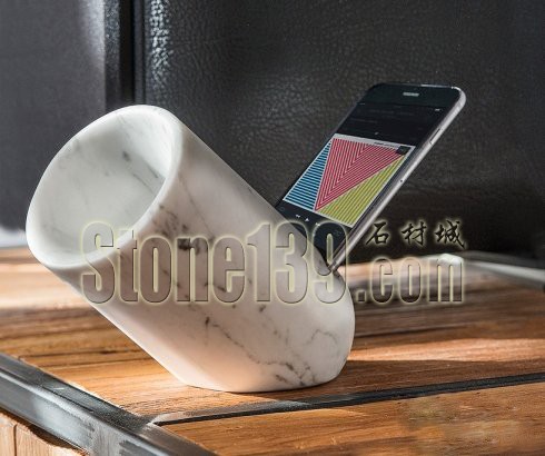 意大利設計師打造的大理石材質的手機音頻放大器5