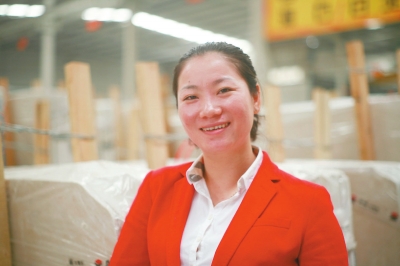 《石材周刊》活躍在南安石材圈里的‘娘子軍’ 李阿四