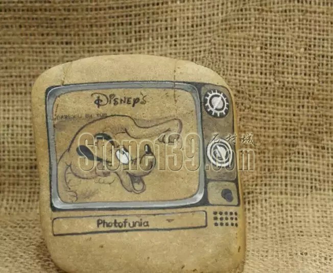 鵝卵石也能變得“萌萌噠”！“石頭畫(huà)”引關(guān)注