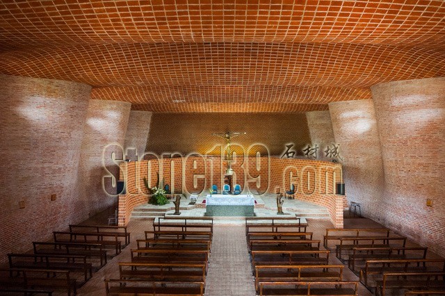 201507231357260558.jpg 全世界20座因石材而生輝的最美教堂