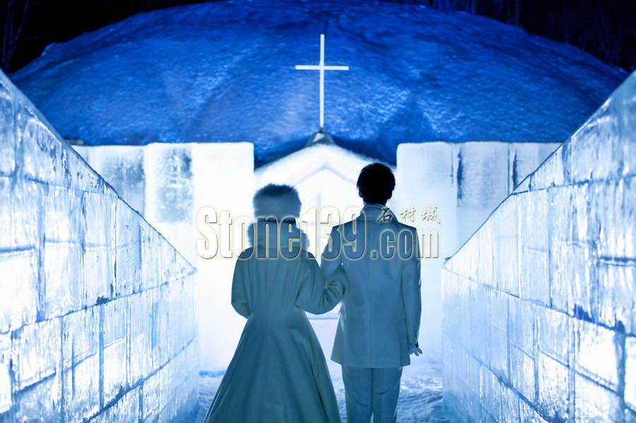 201507231357418962.jpg 全世界20座因石材而生輝的最美教堂