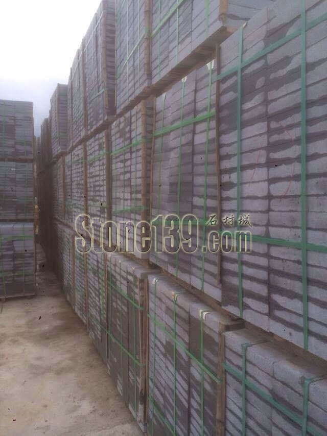 長(zhǎng)泰萬(wàn)盛石材經(jīng)營(yíng)芝麻黑花崗巖地鋪石、路延石、薄板、壁石、車止石