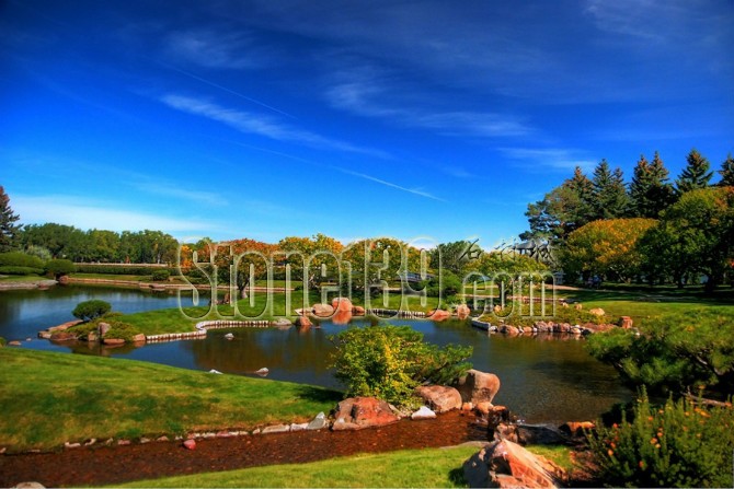 日式風格的園林景觀裝飾有山有水有石材