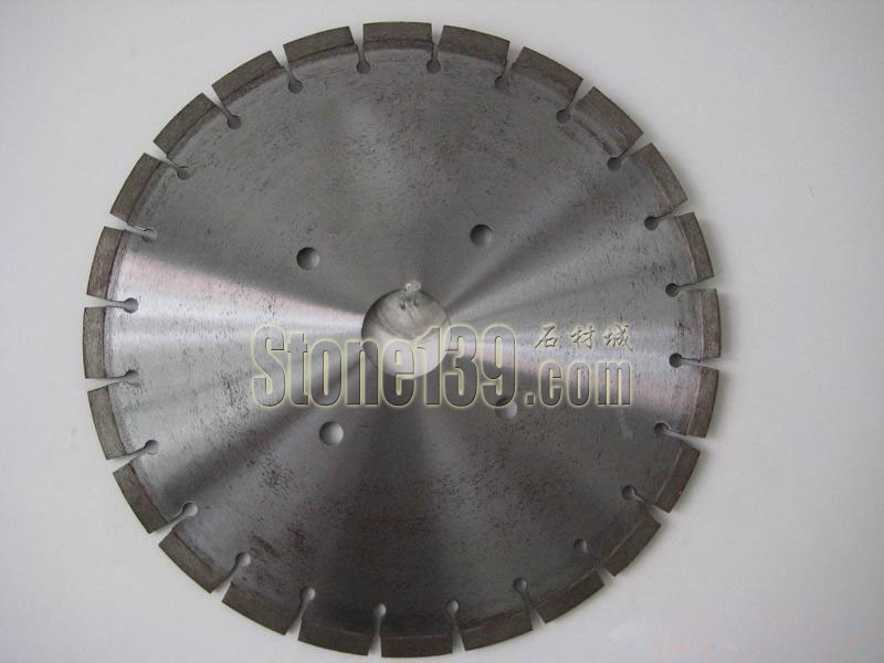 用低品級金剛石生產石材刀頭