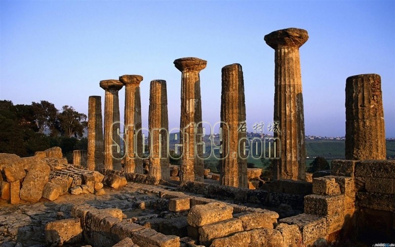 點(diǎn)擊打開(kāi)原圖 古羅馬柱