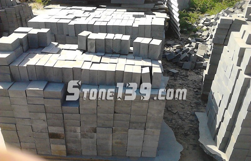 內(nèi)蒙古英磊石材廠蒙古黑石材產(chǎn)品圖