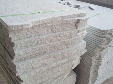 供應湖北白麻603芝麻白路沿石路邊石