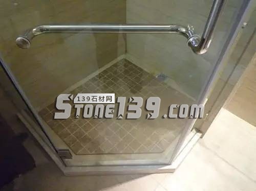 夏天裝飾浴室,大理石鋪地應該這么用