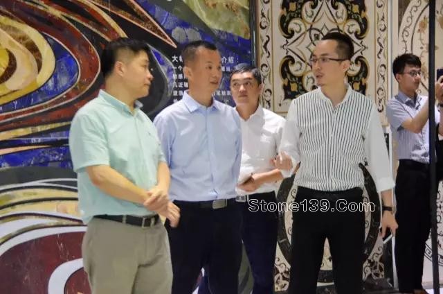 四川省資陽市人民政府考察團一行蒞臨五號倉庫參觀調研 英良集團五號倉庫接待考察團