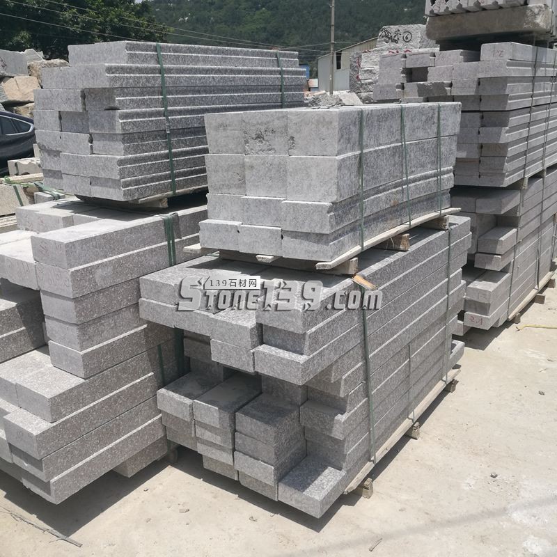 輝遠天宏石材經營批發(fā)欄桿/欄桿壓板/圓球/圓柱/異形線條等石材加工品