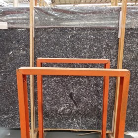 鉑金黑大理石（運營商） 夜里雪