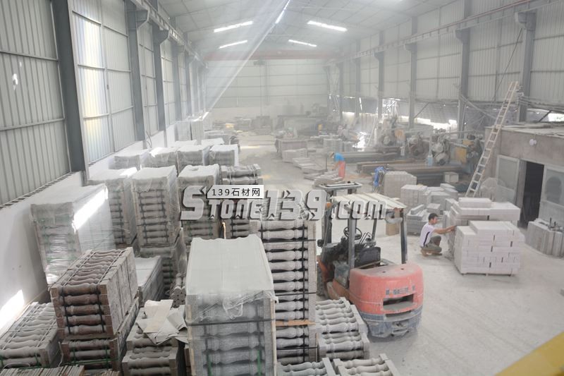 恒毅輝杰石材主營花崗巖欄桿、圓球、仿型異形等石材加工產(chǎn)品