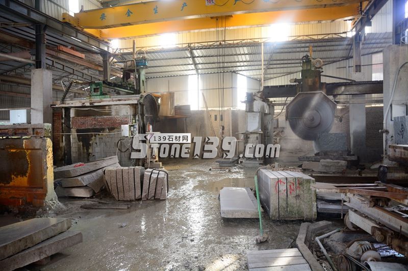 超南石業主營石材欄桿/圓球/桌椅/洗衣池/浮雕/異形線條等石材工藝產品