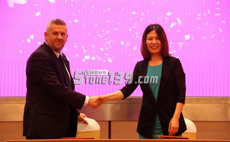 2017中國(guó)國(guó)際北方石博會(huì)暨 第十一屆青島國(guó)際石材展隆重開(kāi)幕