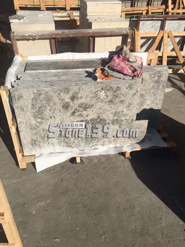 元成石業(yè)主營大理石奧斯卡灰、云朵拉灰