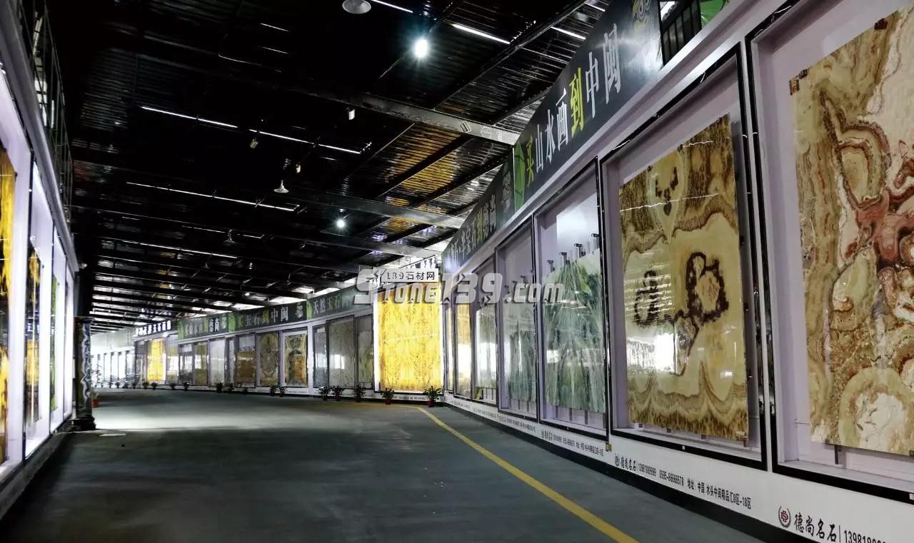繼玉石匯、精品匯之后,中閩再一次革新,建立大理石專區(qū) 中閔市場新建建立大理石專區(qū)