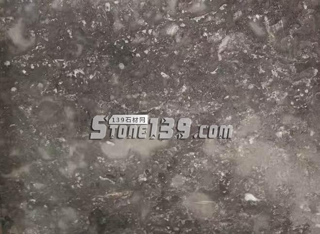 光宇石業(yè)主營藍色妖姬(藍山灰)、蔚藍海岸(紫羅蘭)、阿曼玫瑰、意大利冰玉等大理石產品