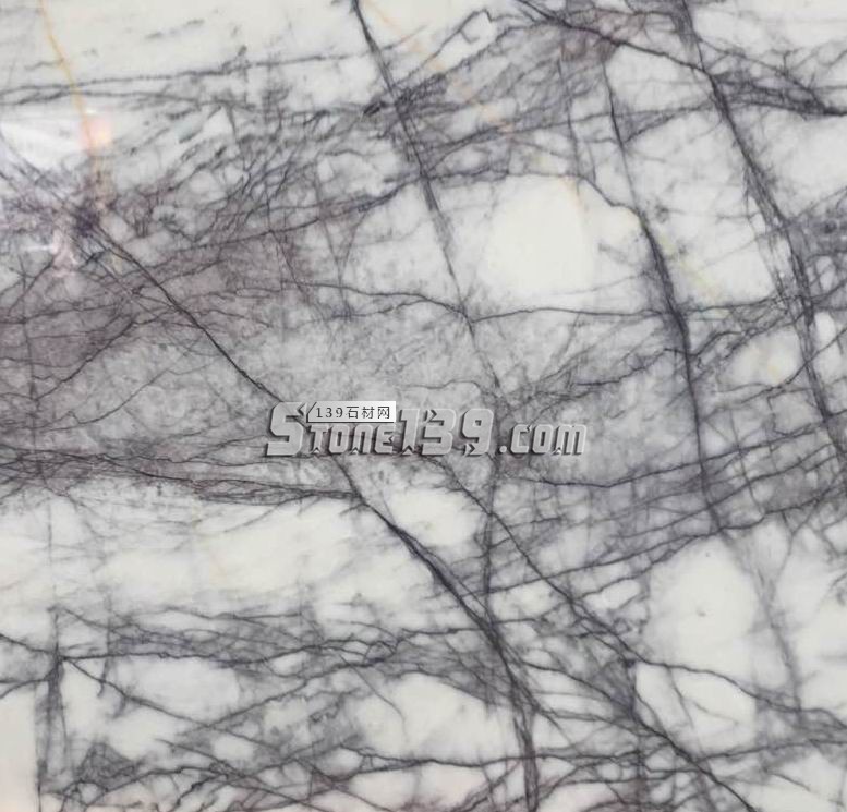 光宇石業(yè)主營藍色妖姬(藍山灰)、蔚藍海岸(紫羅蘭)、阿曼玫瑰、意大利冰玉等大理石產品