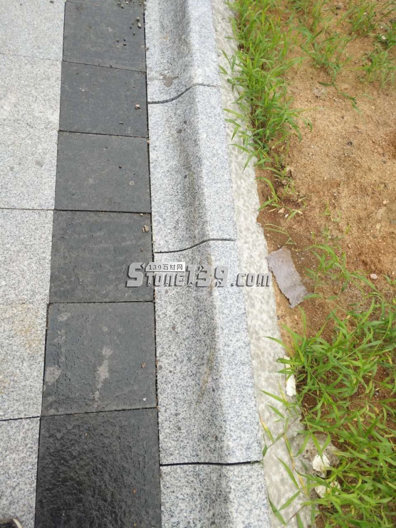 遼寧興城市名帛石材主營青山白、虎皮花、芝麻白等花崗巖產品