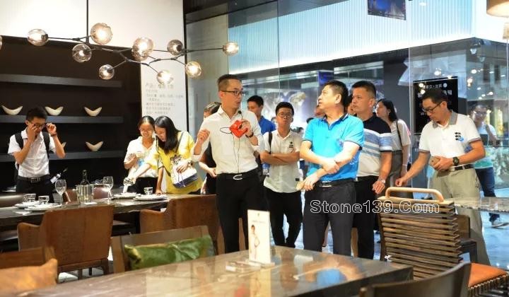 福建省旅發委、經信委相關領導實地考察水頭知名石材企業