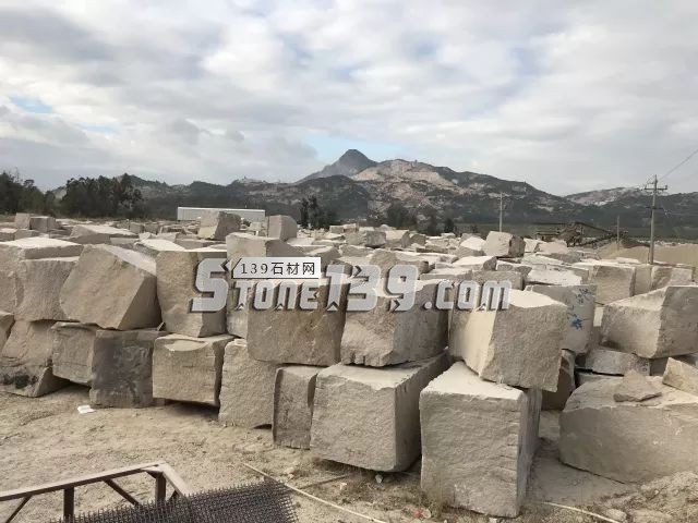 南安石井鎮征遷：1000畝23萬立方石材荒料乾坤大挪移