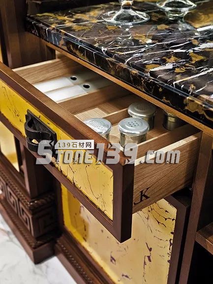 藝術品般的大理石廚房，做飯也可以很享受