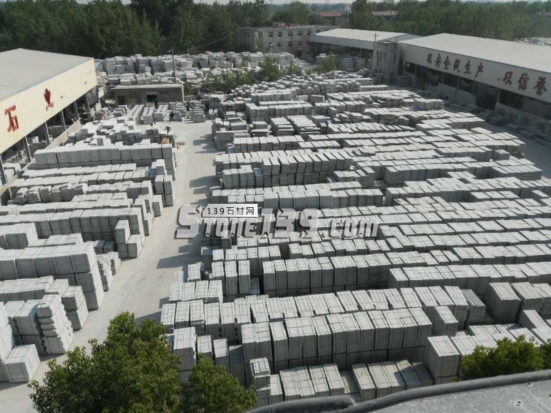 湖北麻城市東辰石業主營芝麻白花崗巖、承接麻城白麻石材工程訂單