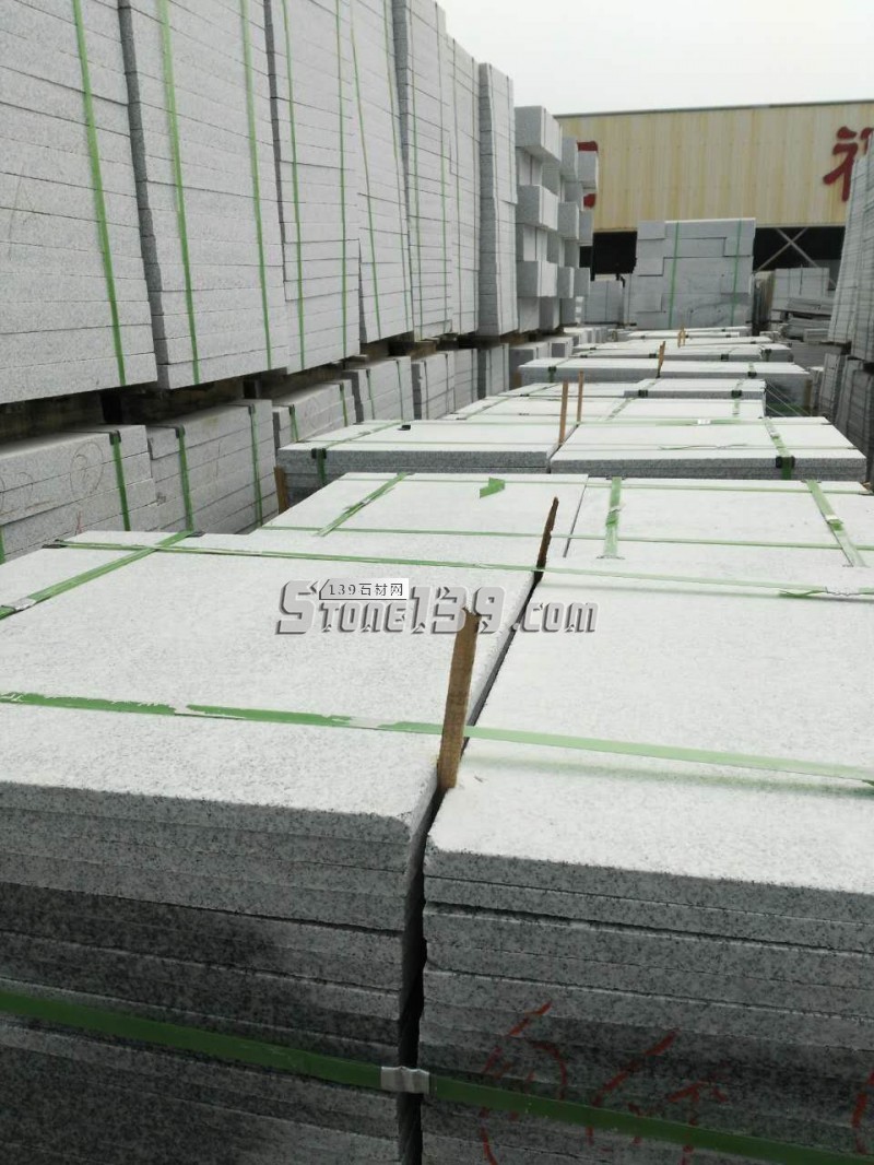 湖北麻城市東辰石業主營芝麻白花崗巖、承接麻城白麻石材工程訂單