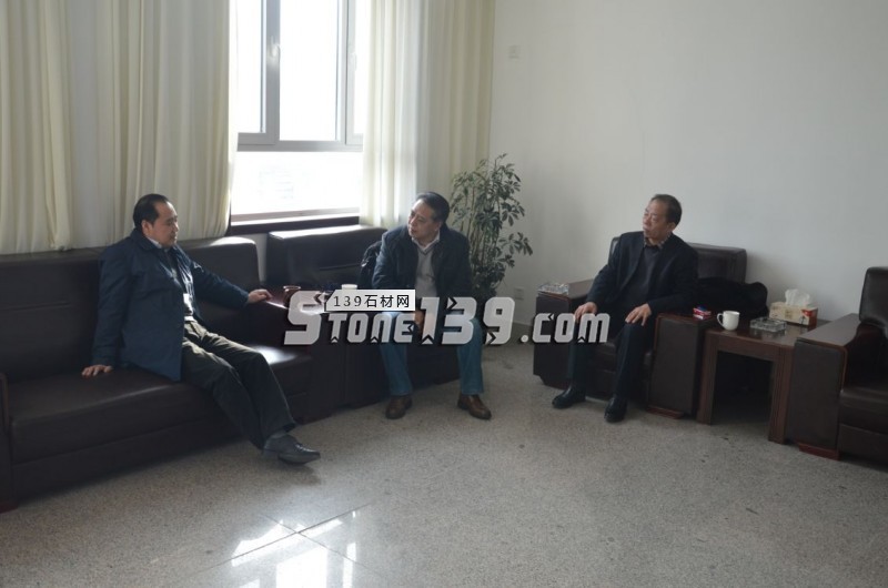 山東省石材行業(yè)協(xié)會同中國建材工業(yè)規(guī)劃研究院與五蓮石材產(chǎn)業(yè)園管委會共同探討五蓮石材產(chǎn)業(yè)發(fā)展規(guī)劃