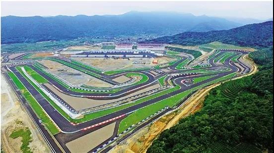 浙江某石材礦山大變身,成為國際賽車場