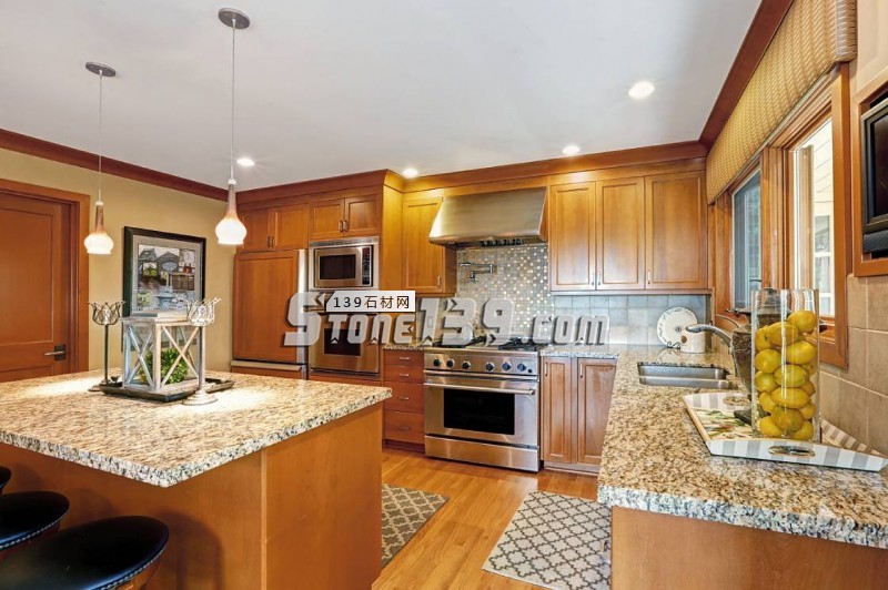 廚房美不美就看石材臺(tái)面板