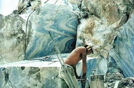 歐美廚房為什么都喜歡用花崗巖臺面?