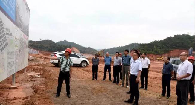 永定紅石材產地領導考察