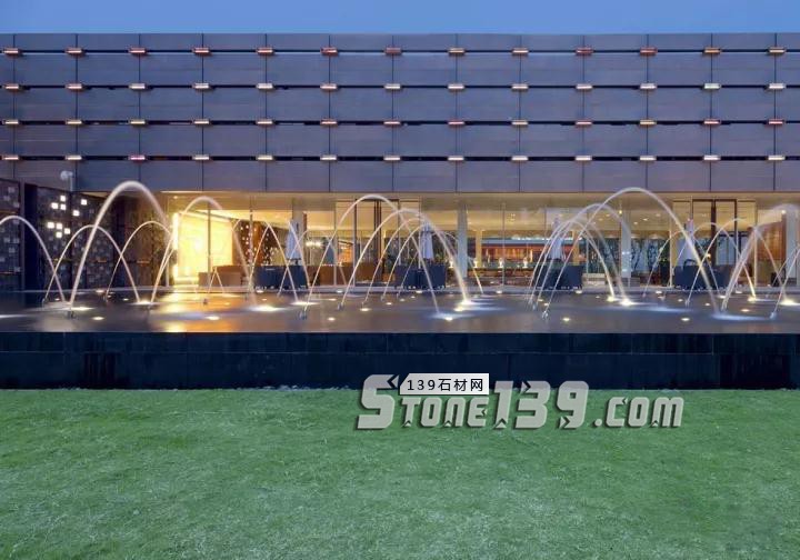 花崗巖石材工程鏡面水的做法 石材鏡面水的做法淺析(配圖)