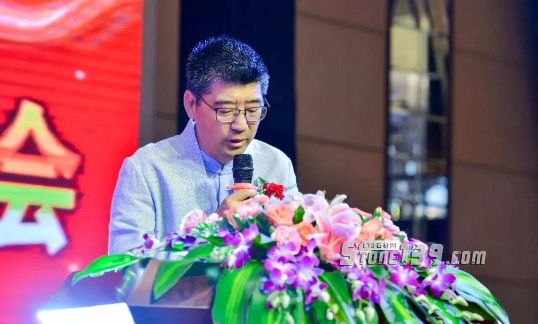 英良集團五號倉庫迎來各異地山東商會會長蒞臨參觀考察 英良集團石材五號倉庫