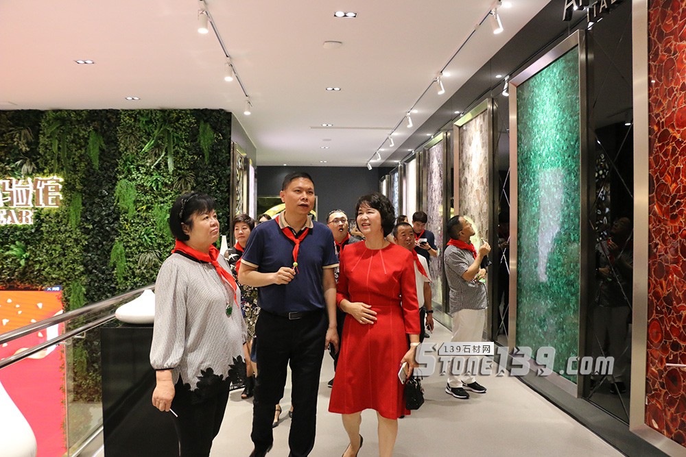 順發石代廣場開業盛典暨2018順發石尚發布會盛大啟幕 2018順發石代廣場開業盛典現場圖