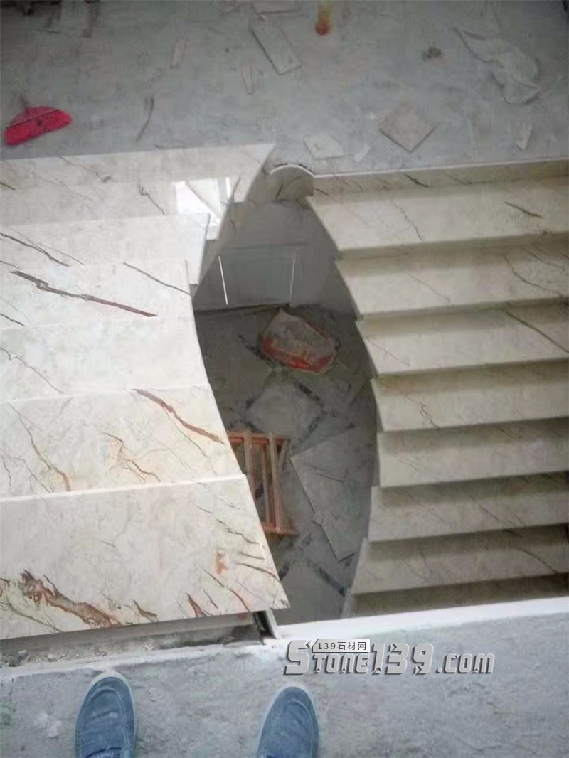 大理49款室內(nèi)大理石旋轉(zhuǎn)樓梯裝飾實例欣賞