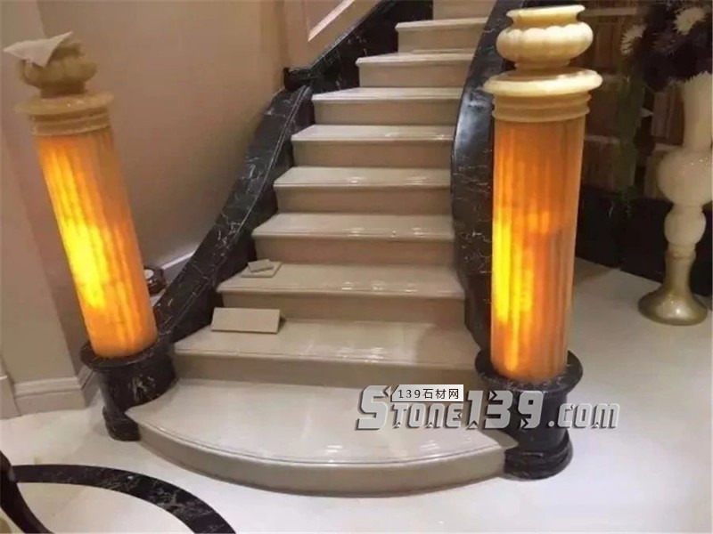 大理49款室內(nèi)大理石旋轉(zhuǎn)樓梯裝飾實例欣賞