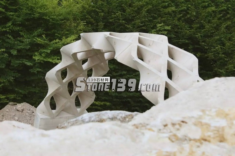 用(意大利)原石打造的拱形石材拋物線拱形預制結構