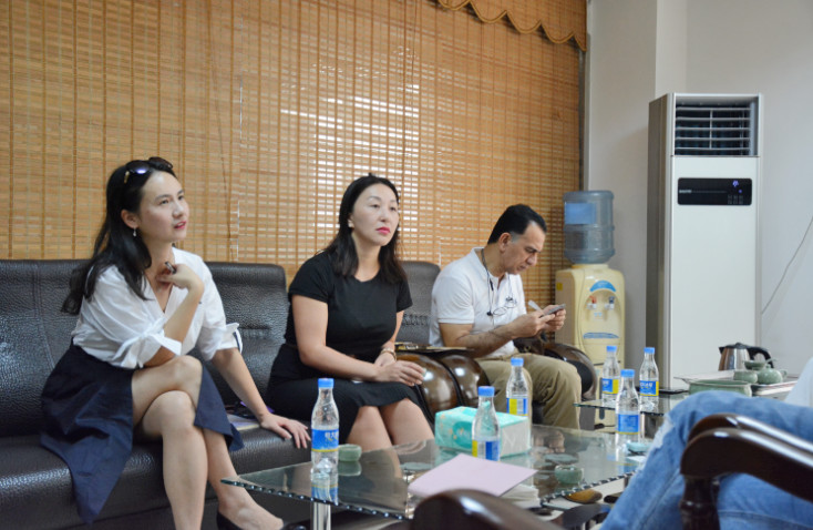 建立“伊朗國家大理石館”調研座談會在水頭召開