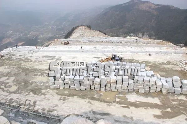 湖北丨羅田縣(芝麻灰)石材開采環保整改工作取得實效