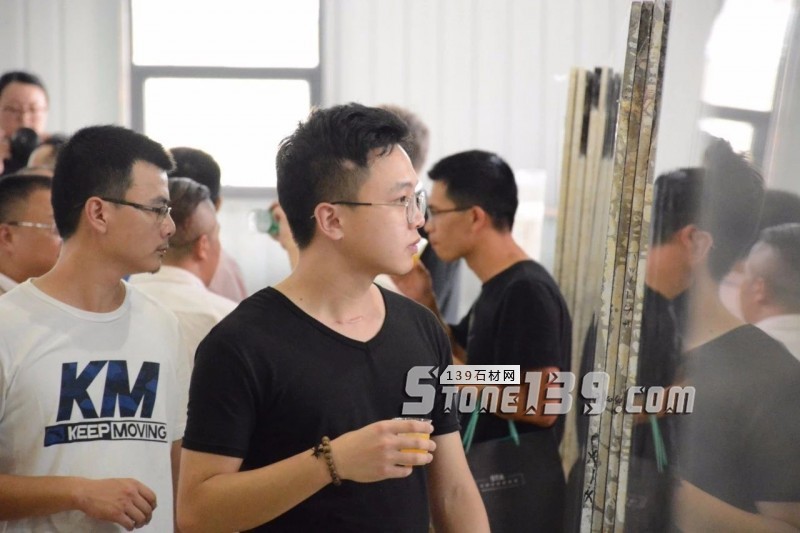 錦瀚石材·STA外貿多彩板倉正式開業