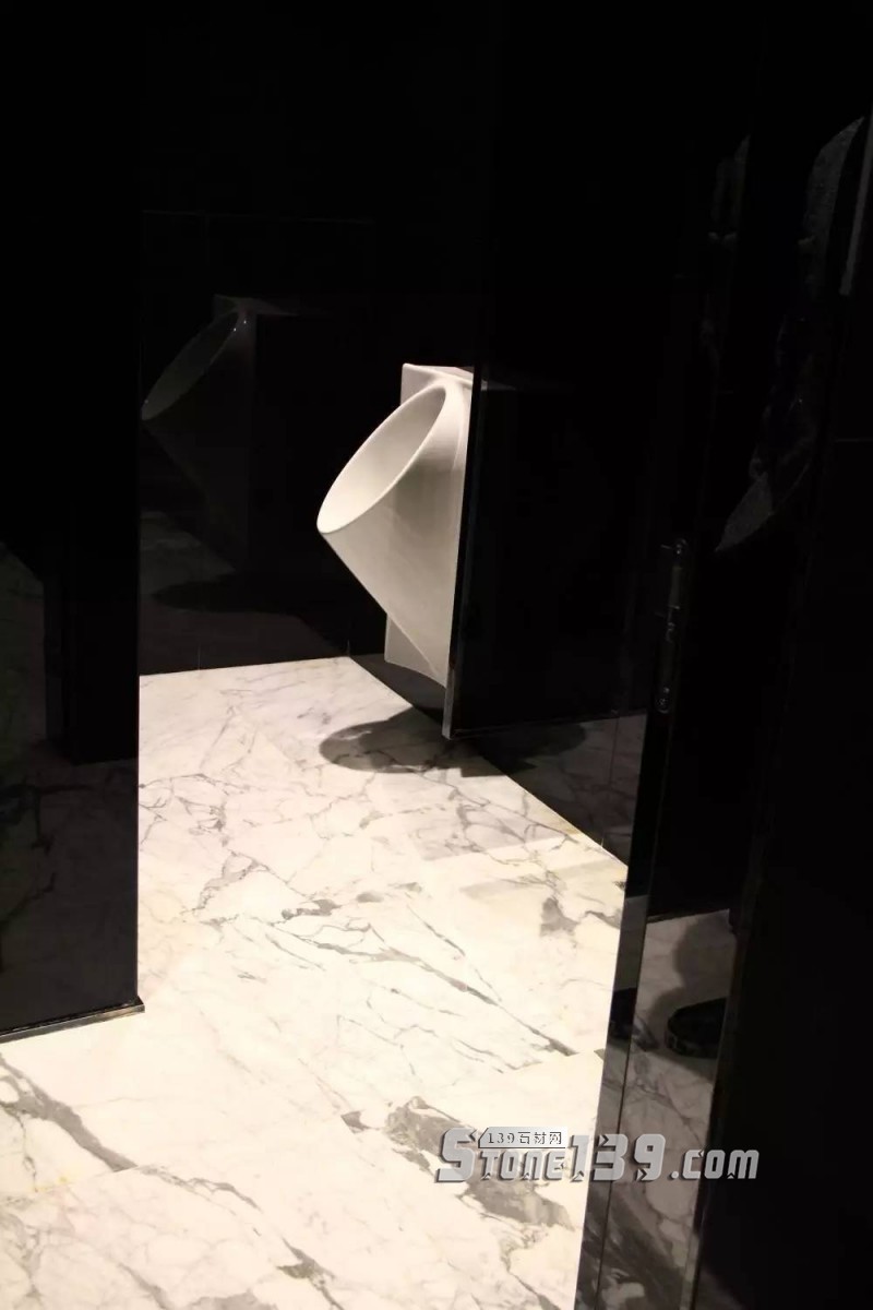 雪花白大理石經典裝飾設計案例-感受奢華紋理之美