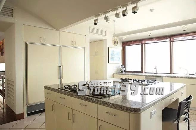 花崗巖櫥柜臺面