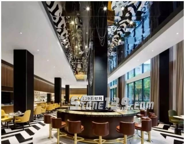 黑與白，經典的石材拼接藝術