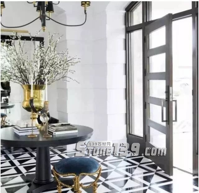 黑與白，經典的石材拼接藝術