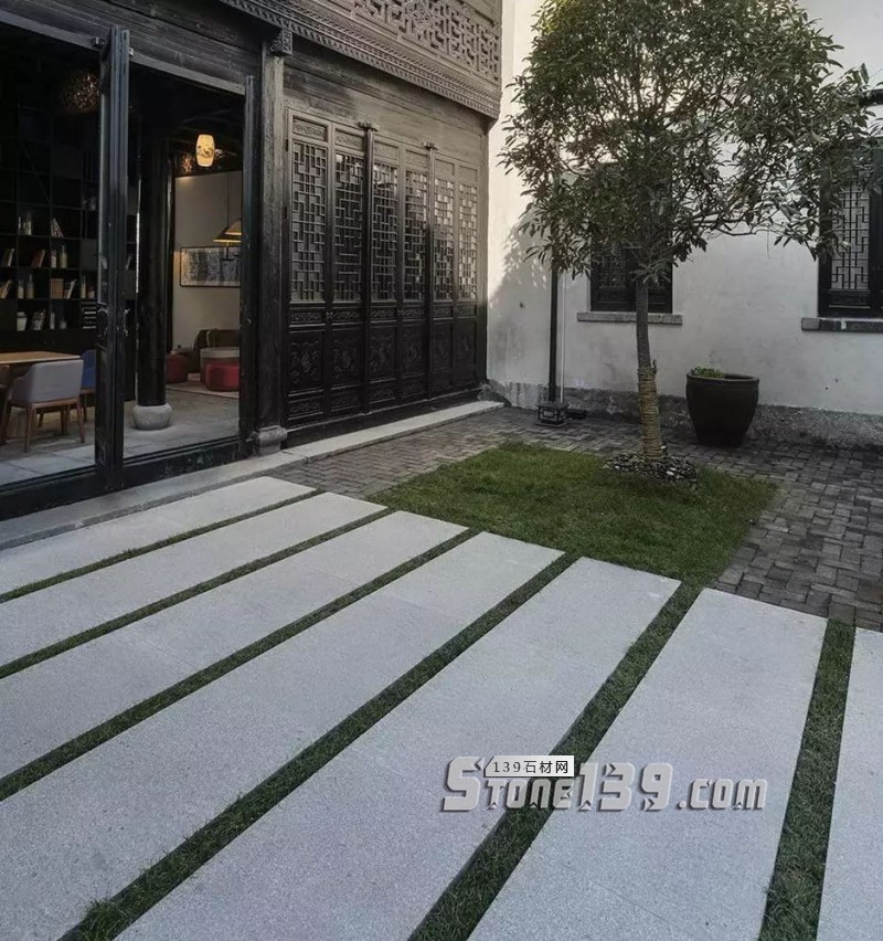 創意景觀設計,石材嵌草鋪裝惹人醉