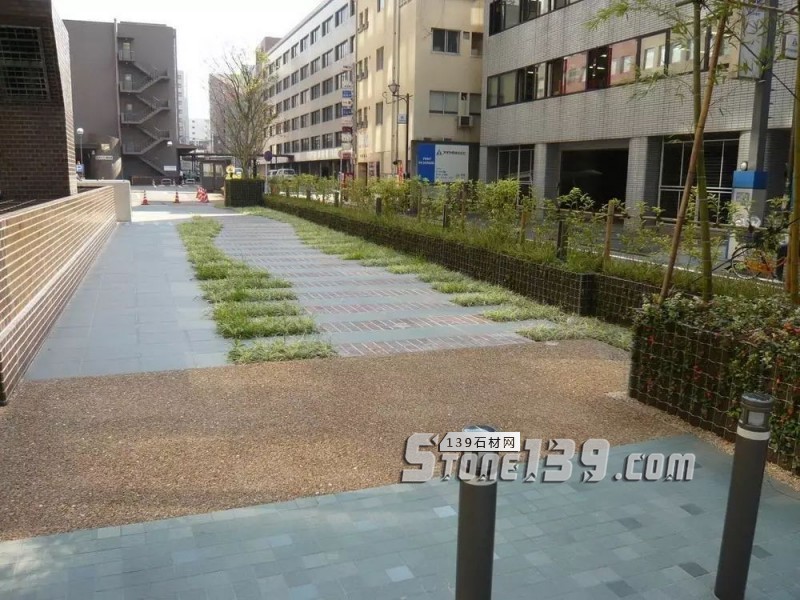 創意景觀設計,石材嵌草鋪裝惹人醉